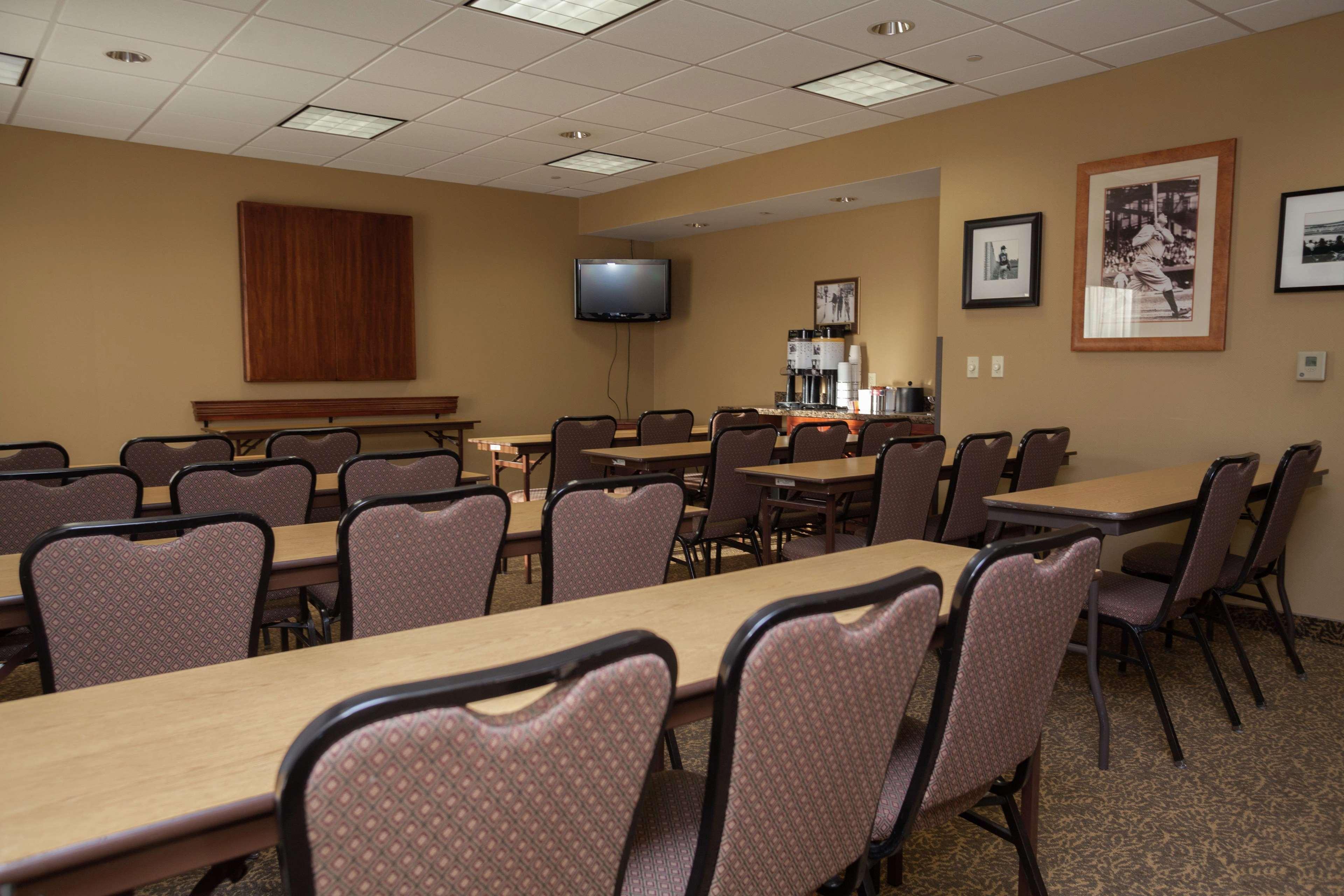 Hampton Inn Oneonta Exterior photo