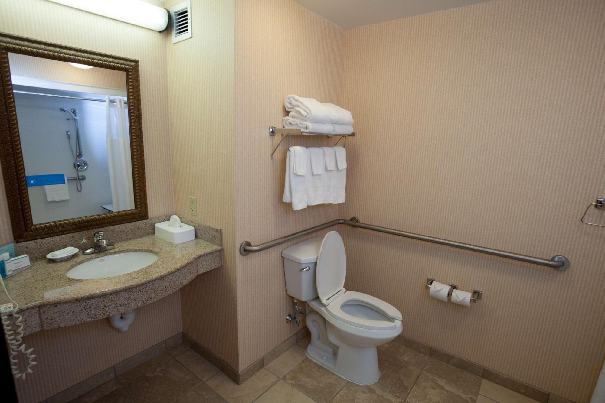 Hampton Inn Oneonta Exterior photo